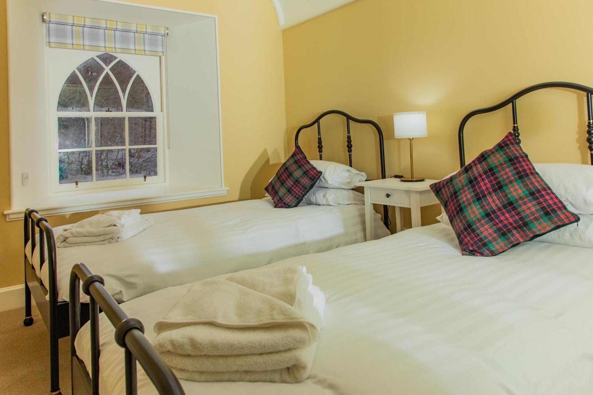 Armadale Castle Cabins Ardvasar  Zimmer foto